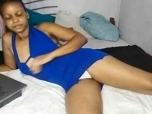 petittegoddess254 webcam