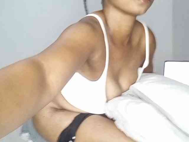 petittegoddess254 petittegoddess254
