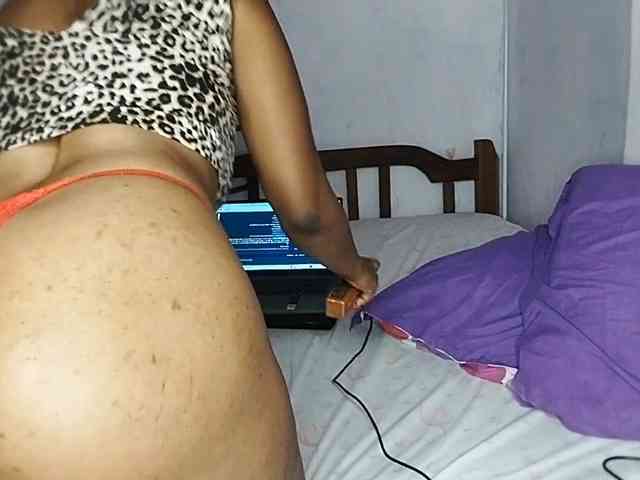petittegoddess254 webcam