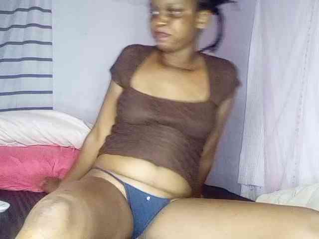petittegoddess254 petittegoddess254