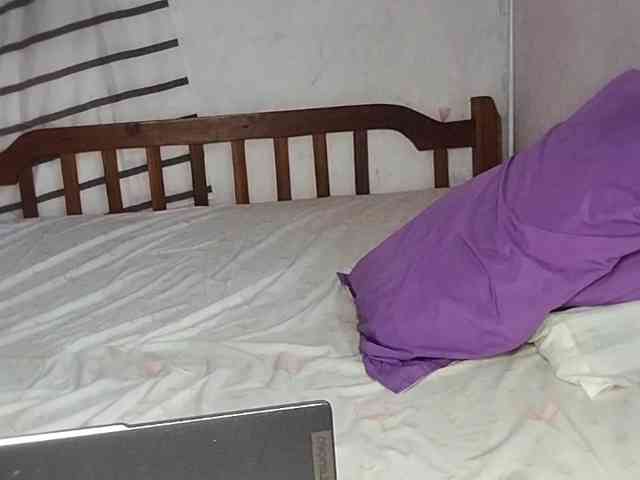 petittegoddess254 webcam