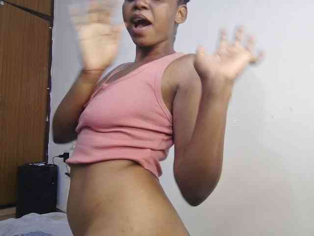 petittegoddess254 webcam