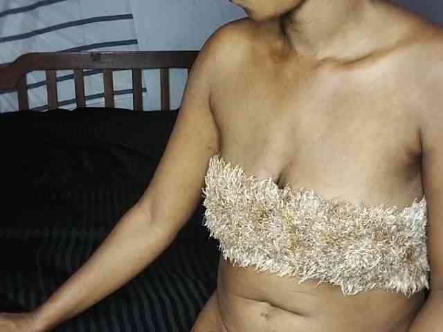 petittegoddess254 webcam