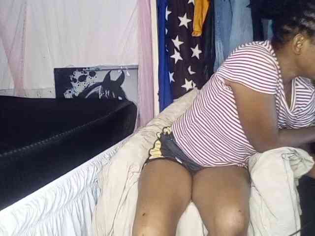petittegoddess254 webcam
