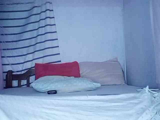 petittegoddess254 webcam
