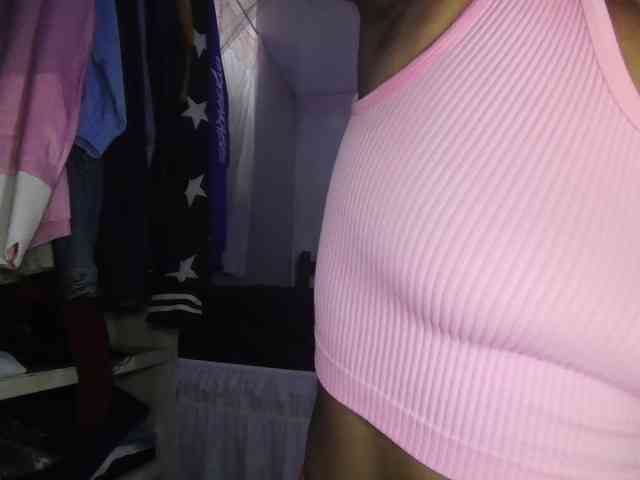 Model: petittegoddess254