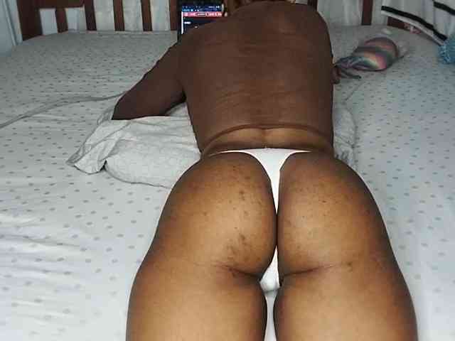 petittegoddess254 petittegoddess254