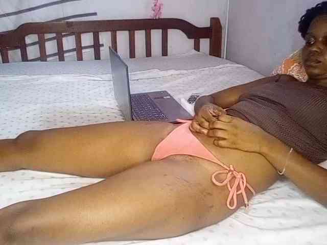 petittegoddess254 webcam