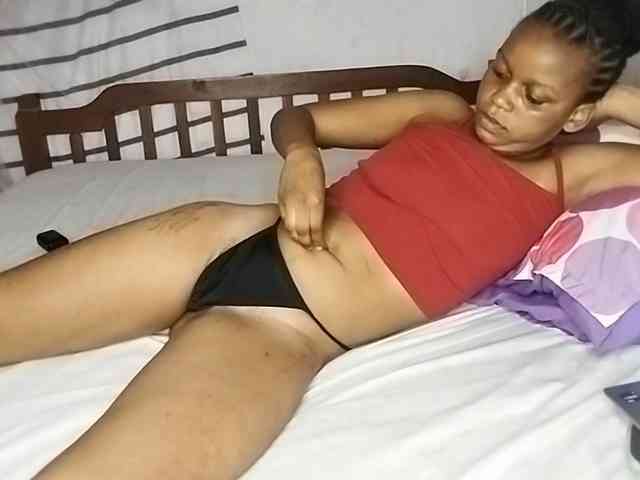 petittegoddess254 webcam