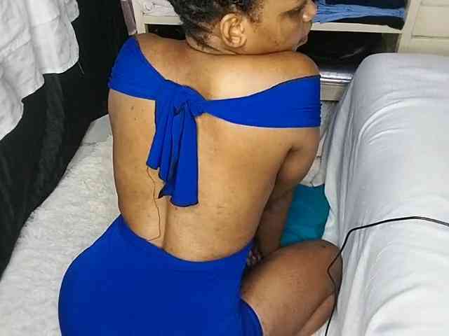 petittegoddess254 webcam