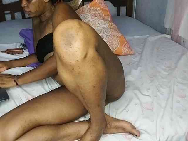 petittegoddess254 webcam