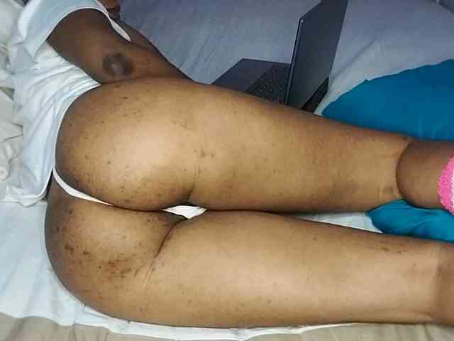 petittegoddess254 webcam