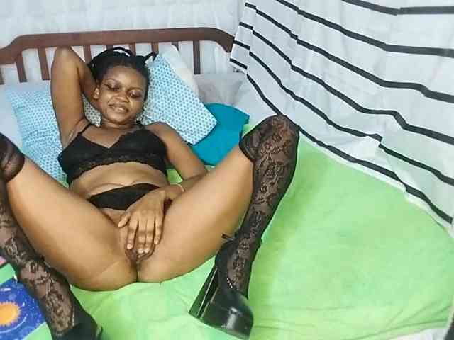 petittegoddess254 webcam