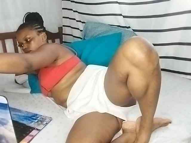 petittegoddess254 webcam