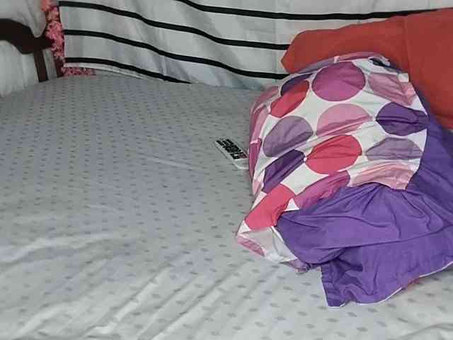 petittegoddess254 webcam