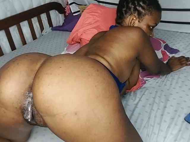petittegoddess254 webcam