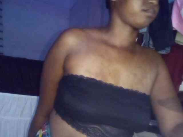 petittegoddess254 webcam
