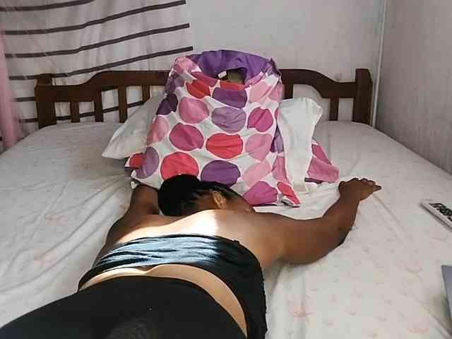 petittegoddess254 webcam
