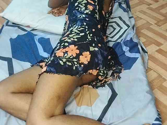 petittegoddess254 webcam