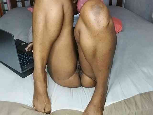 petittegoddess254 webcam