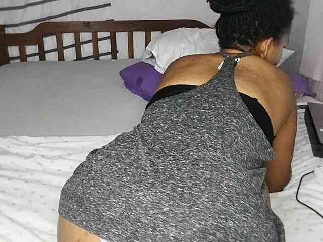petittegoddess254 webcam
