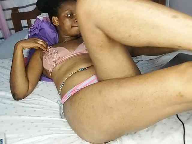 petittegoddess254 webcam