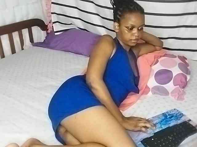 petittegoddess254 webcam