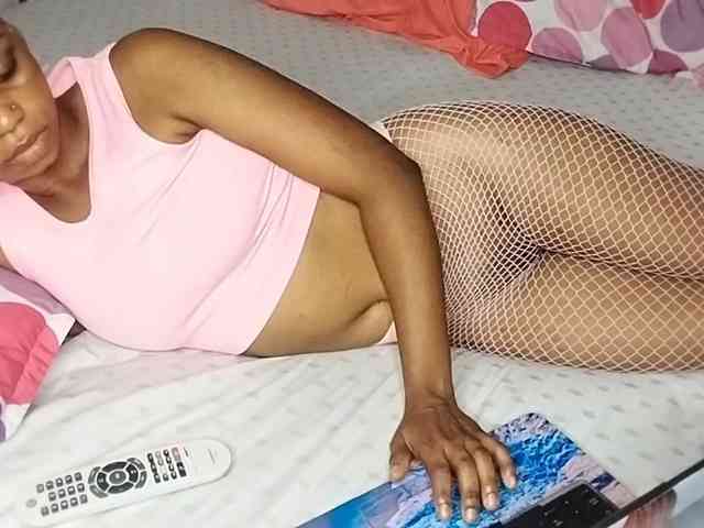 petittegoddess254 webcam