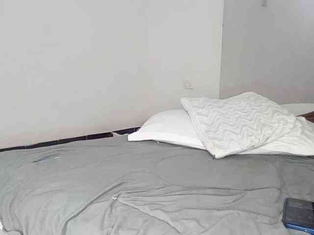 petittegoddess254 webcam
