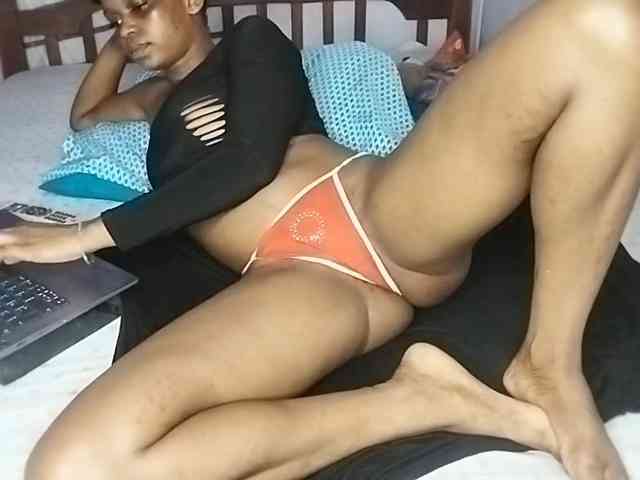 petittegoddess254 webcam