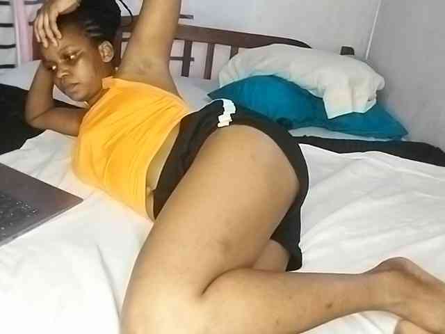 petittegoddess254 webcam