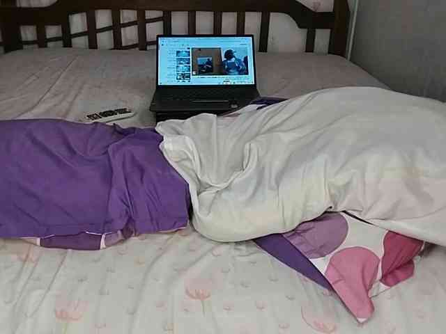 petittegoddess254 webcam
