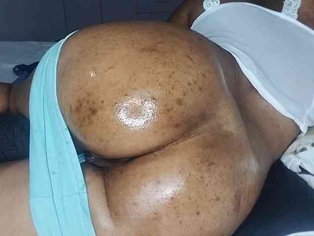 petittegoddess254 webcam