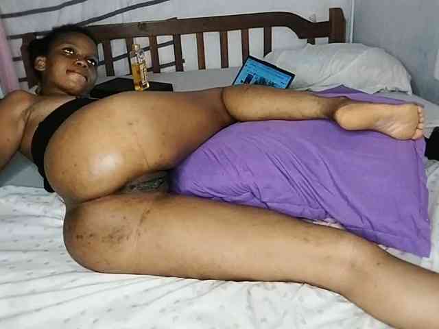 petittegoddess254 webcam