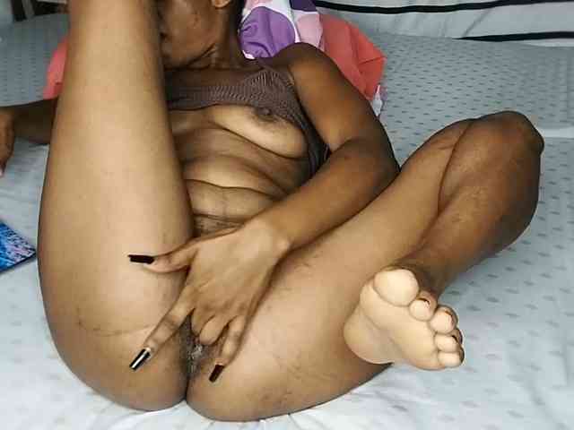 petittegoddess254 webcam