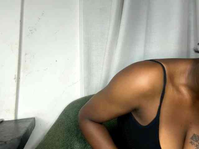 petittegoddess254 webcam