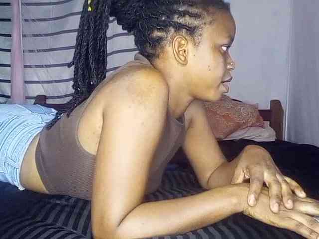 petittegoddess254 webcam