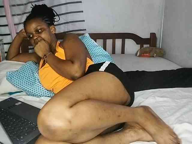 petittegoddess254 webcam