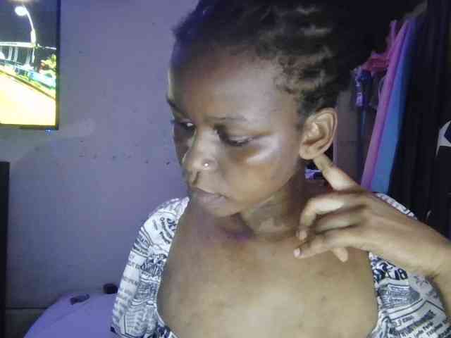 petittegoddess254 petittegoddess254