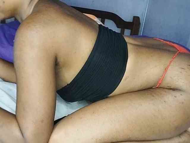 petittegoddess254 webcam