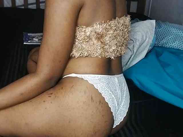 petittegoddess254 webcam