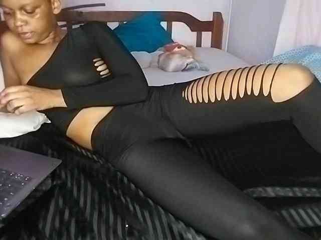 petittegoddess254 petittegoddess254