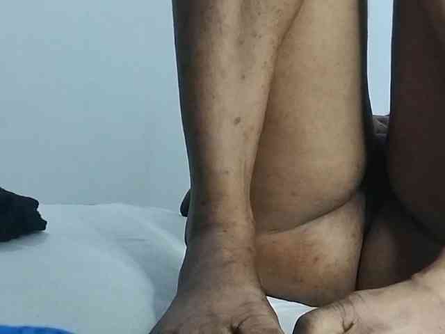 petittegoddess254 webcam