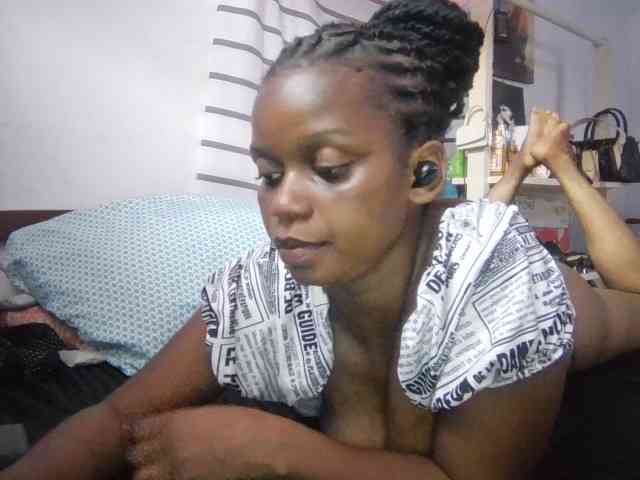 petittegoddess254 webcam