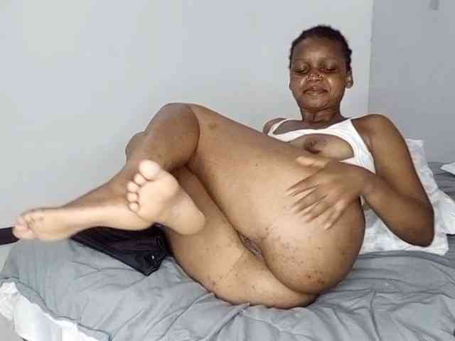 petittegoddess254 webcam