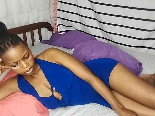 petittegoddess254 webcam