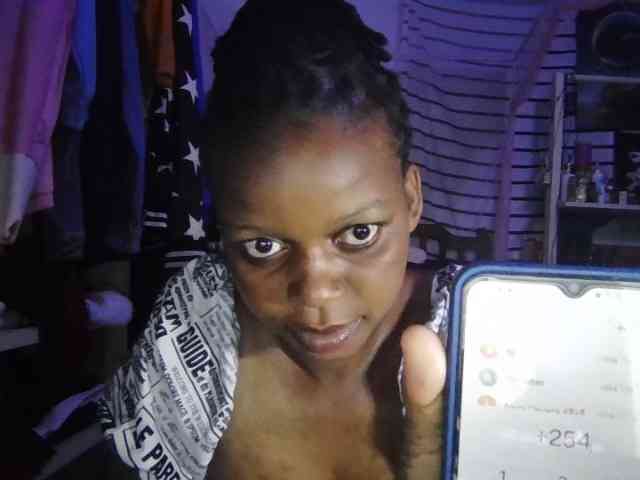 petittegoddess254 webcam