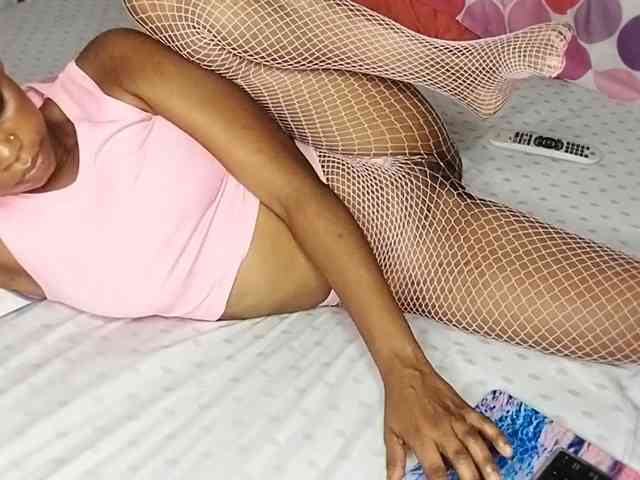 petittegoddess254 webcam