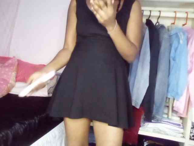 petittegoddess254 webcam