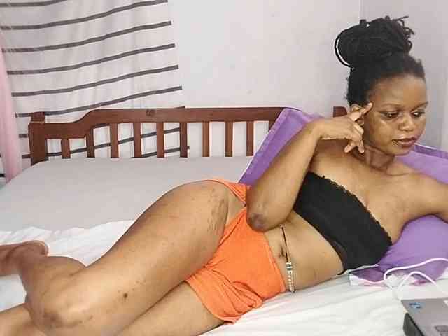 petittegoddess254 webcam